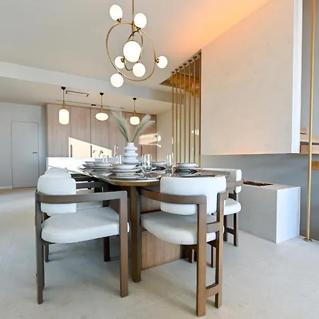 In With Jacuzzi * 마카르스카