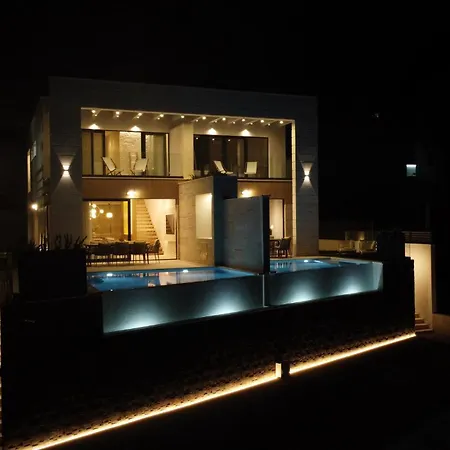 펜션 In With Jacuzzi 마카르스카