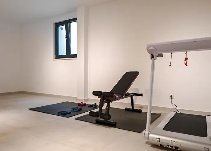 In With Jacuzzi בית נופש