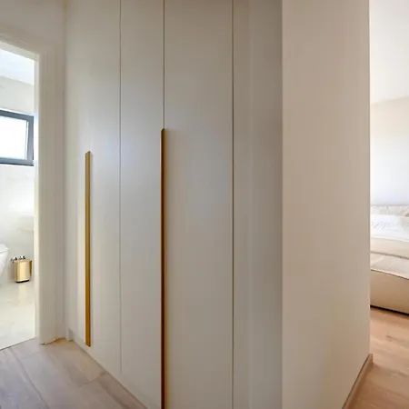 In With Jacuzzi Prázdninový dům