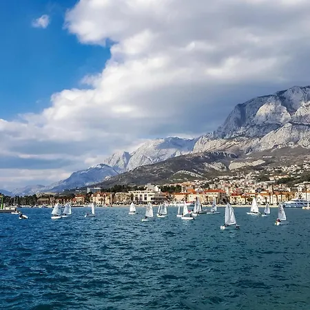 Dom wakacyjny Cozy In Makarska